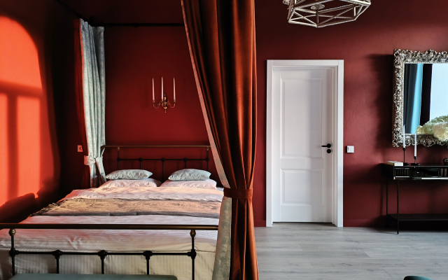 Апартаменты Уникальные на Большой Покровской