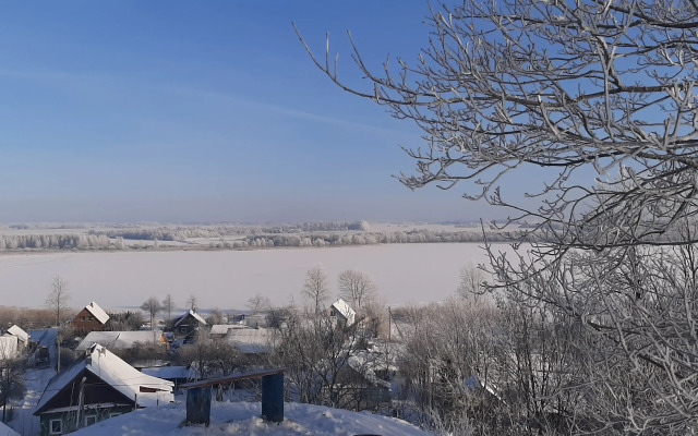 Вилла Домик у озера Свирь