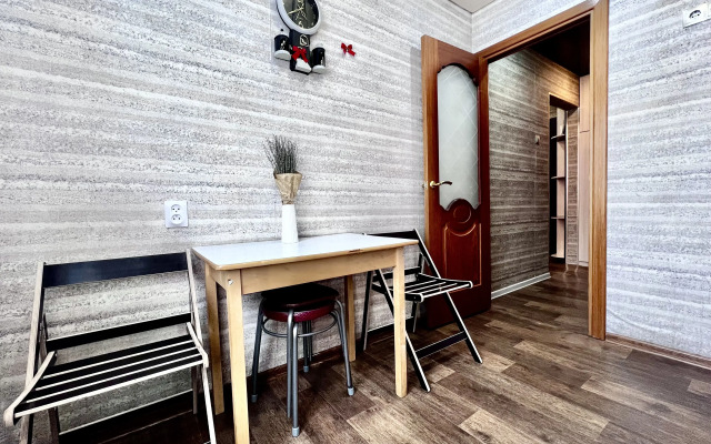 Апартаменты 51 Где Вас ждут Тепло Арктики на Маклакова, 52