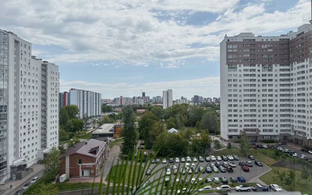 Sinyaya Osen U Metro Grushevskaya Flat