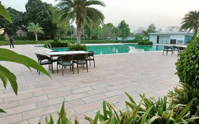 Savitri Resorts Pushkar Hotel