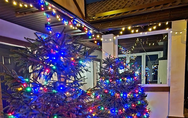 Na Beregu Ozera s Vmestimostu 18 Chelovek Private House.