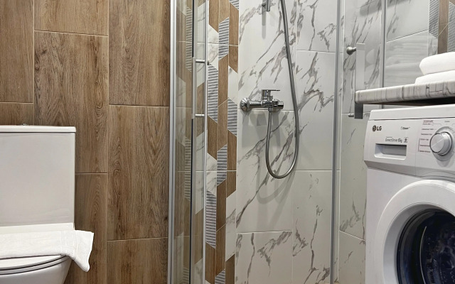 Uyutnaya Dvukhurovnevaya Na Arkhitektora Danini Flat