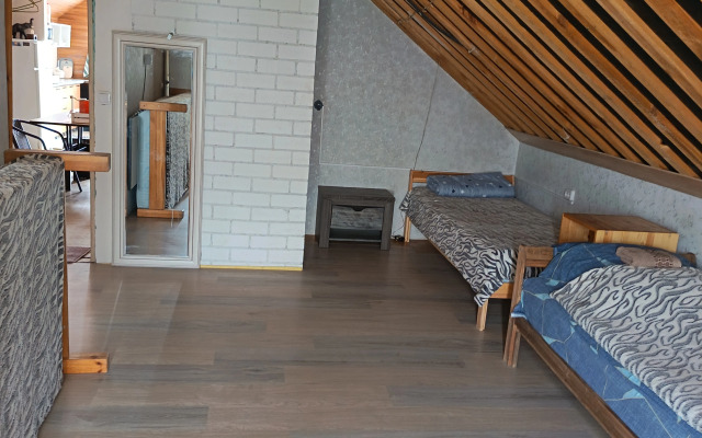 Частный дом Часть этажа или весь мансардный этаж частного дома