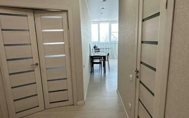 V Rayone Bolshikh Isad Flat