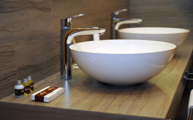 Отель Patio Di Fiori