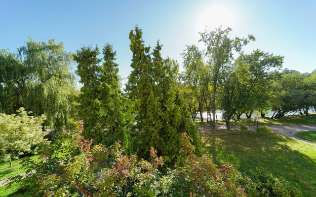 Квартира Просторная 2-комнатная в тихом центре Минска