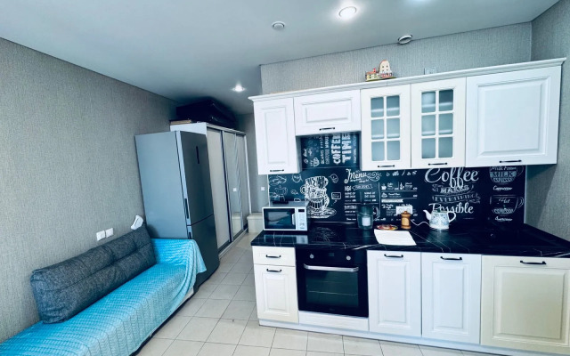 Prostornaya V 300 Metrakh Do Naberezhnoy Flat