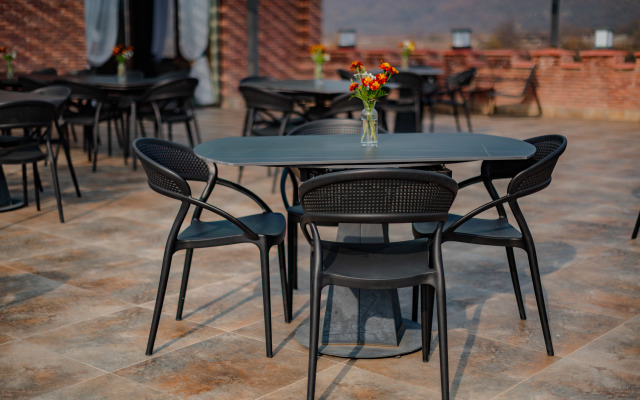 Отель Burki Castle & Cellar