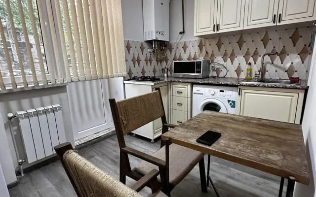 Perte House on Aram Khachatrian 12 Apartments