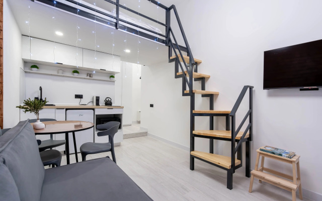 Flat Svetly Ugolok V Serdtse Peterburga