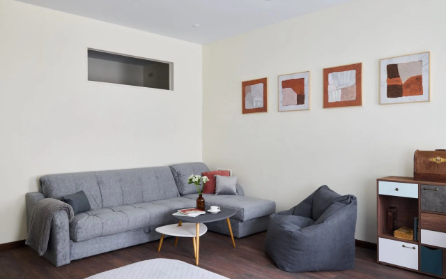 Dvukhkomnatnaya V Tsentre Sankt-Peterburga Dlya 8 Gostey Flat