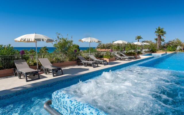 Hotel Acacia Resort