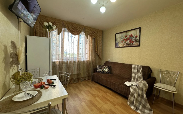 Ryadom s m. Parnas Flat