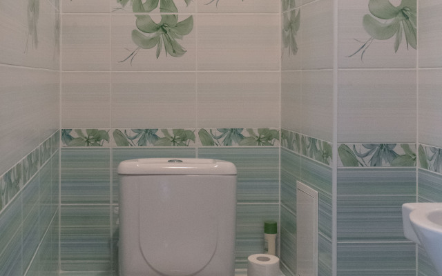 2-Kh Komnatnaya  V Tikhom Tsentre  Flat