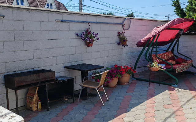 Gostevoy Dom na Tsitrusovoy