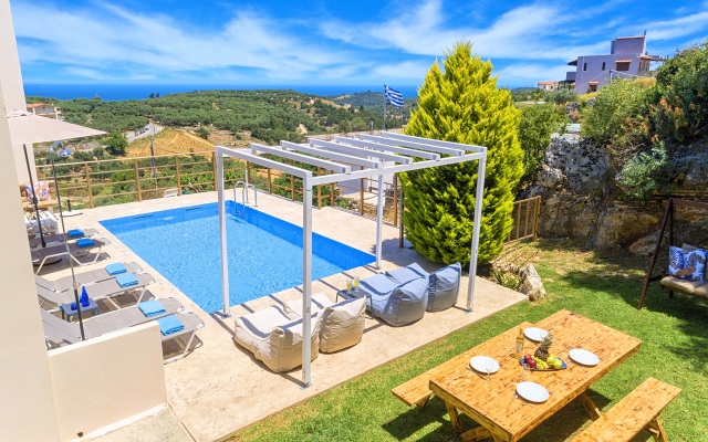 Cretan Sunny Villa Heated Pool