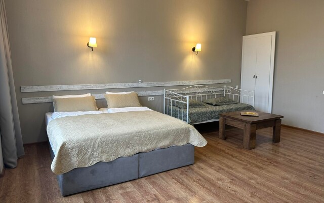 Old Avenue Apart-Hotel