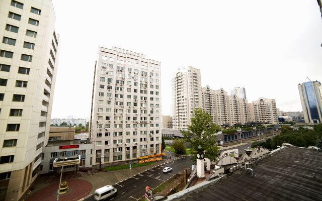 FortEstate Novocheryomushkinskaya 66 Apartments