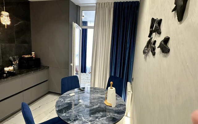 P. Buravtseva 16 (HouseVip26) Flat