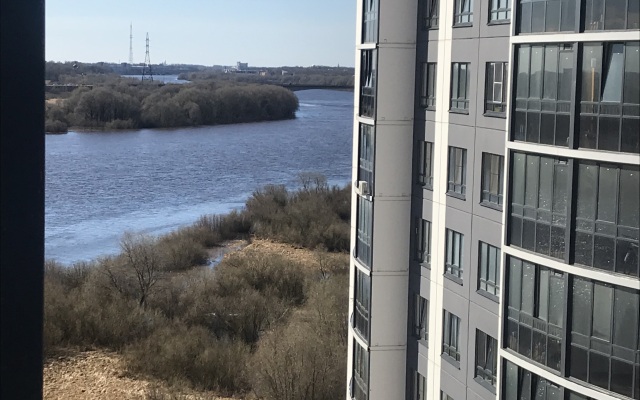 Na Kolmovskoy Naberezhnoy Flat
