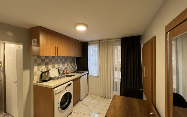 Апартаменты City Center Serenity: Stylish Studios