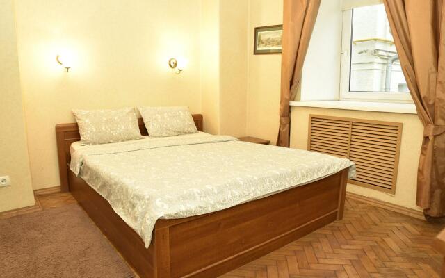 Na Pushkinskoy Flat