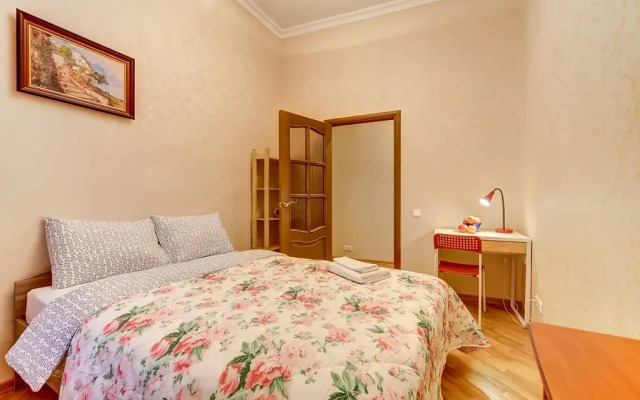 Квартира Трёхкомнатная с изолированными комнатами и балконом