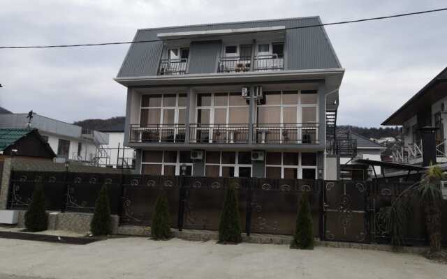Grad Guest House