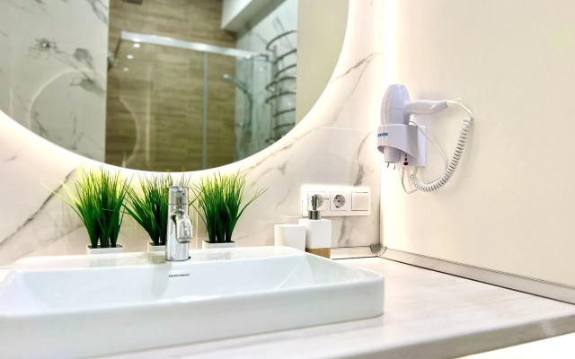 Na Yaltinskoy Ulitse, 12a. Zhk "Shato Luvr" Apartment