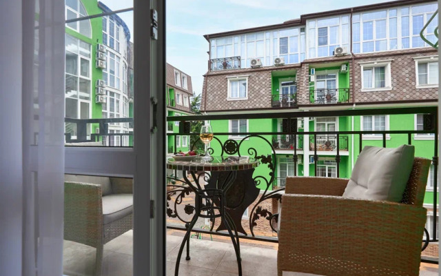 Na ul. Tavricheskaya d7 k.3 Flat