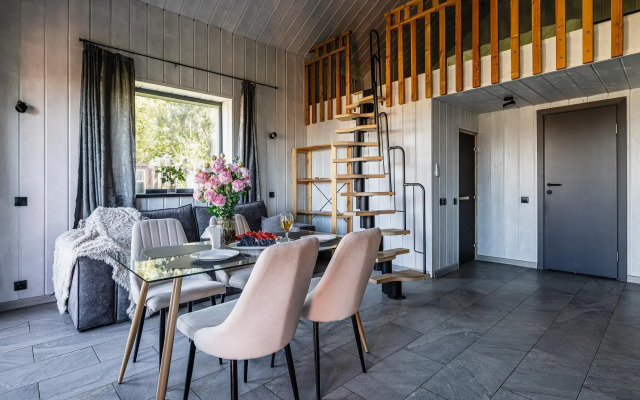 Частный  Дом с баней в поселке бизнес-класса