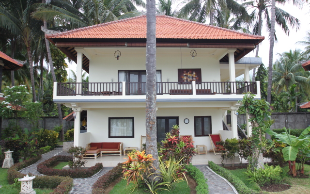 Bondalem Beach Club Hotel