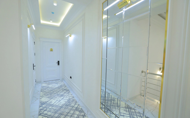 Amir Plaza Hotel