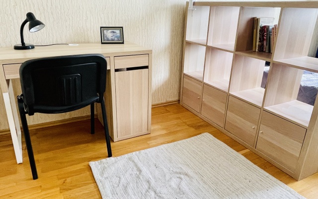Blagorodnaya klassika v Tsentre Flat