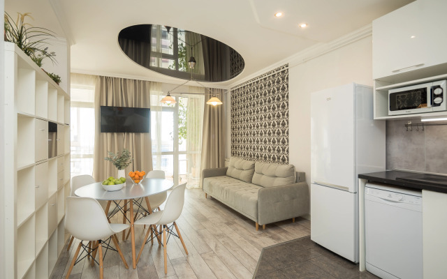 Na Bogdana Khmelnitskogo 10 Flat