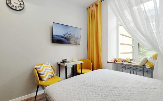 Dizaynerskaya Studiya S Dvuspalnoy Krovatyyu Flat