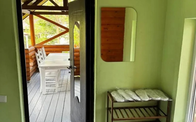 Dvukhetazhny s Saunoy Privat House