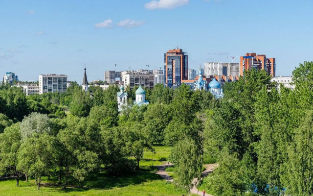 Uyutniye 1-Komnatniye S Vidom Na Park Apartments