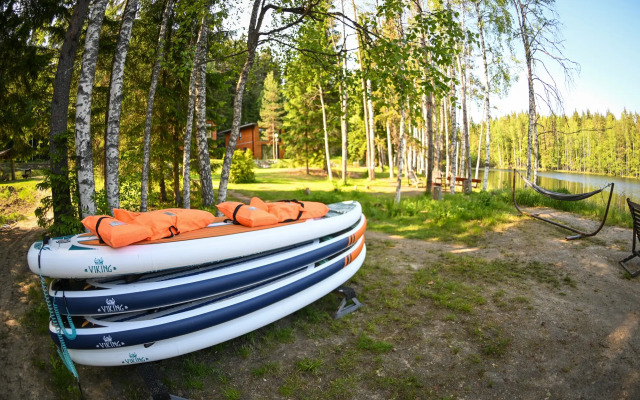 Коттедж Brusnika Village