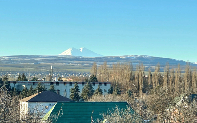 Квартира уютная возле парка с видом на Эльбрус