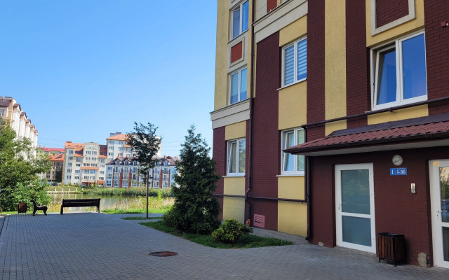 S Vidom Na Ozero Flat