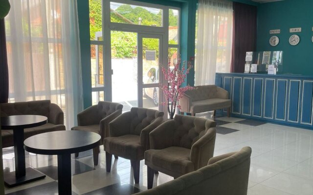 Briz Hotel