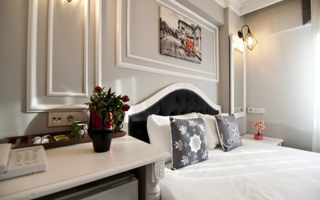 Nova City Hotel