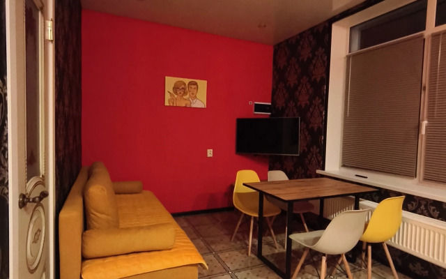 Квартира яркая в 800 метров от Замкового моста