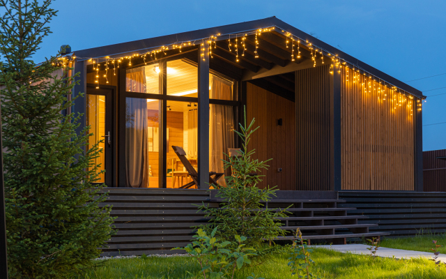 Garnet Holiday. Mir Mini-Hotel