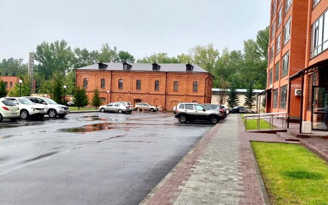 100 Nochey Na Komsomolskom 122g Apartments