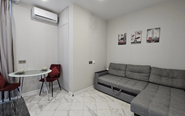 Апартаменты Уютная Студия с Бассейном в GreenPalace