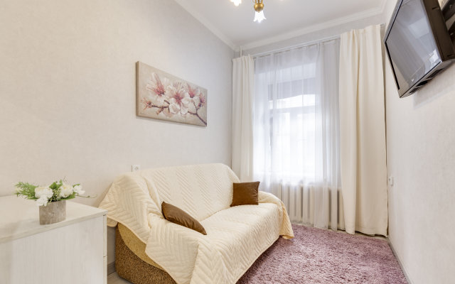 U Ermitazha Na Dvortsovoy Apartments