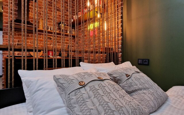 Warm Loft Apartments
